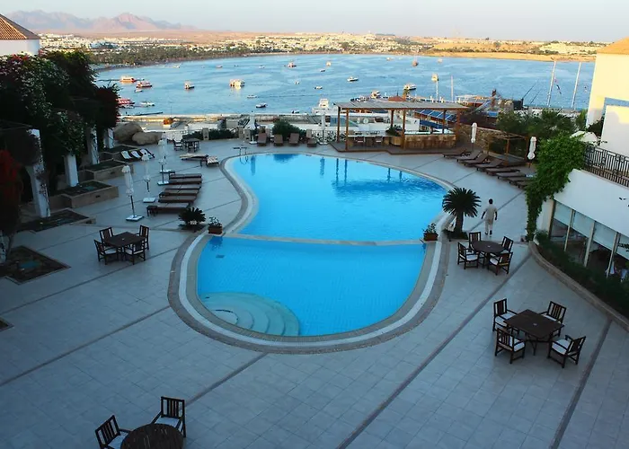 Üdülőközpont Eden Rock Namaa Bay Sarm es-Sejk